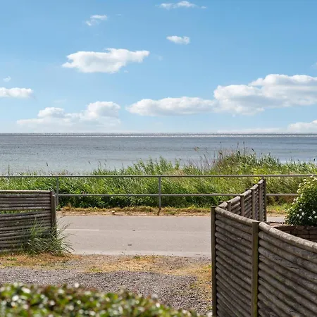 3 Bedroom Stunning In Lejlighed Neksø